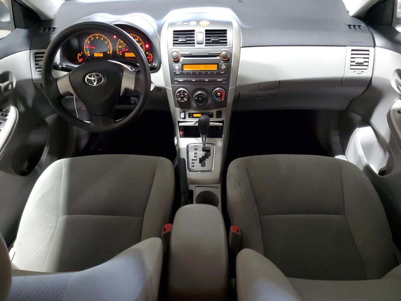2011 TOYOTA COROLLA