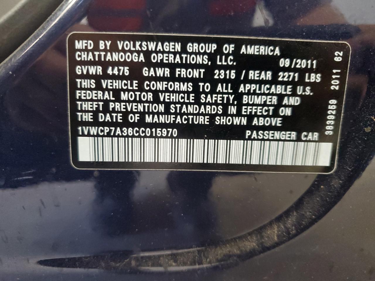 2012 VOLKSWAGEN Passat