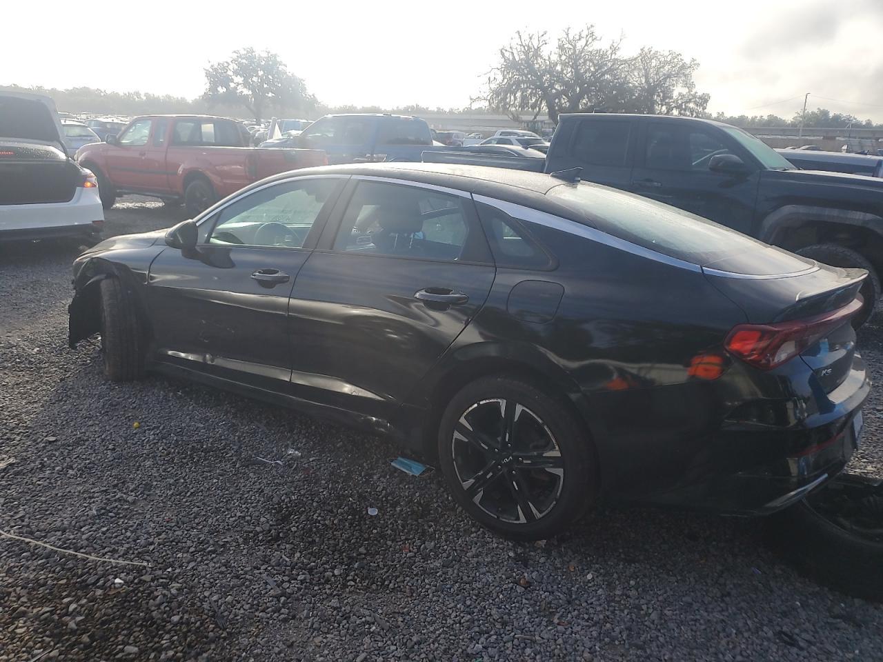 2022 KIA K5