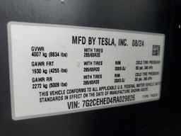 2024 TESLA Cybertruck