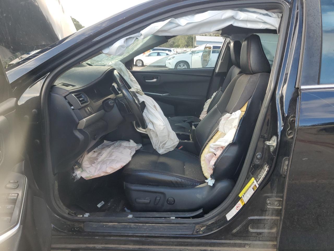 2017 TOYOTA CAMRY