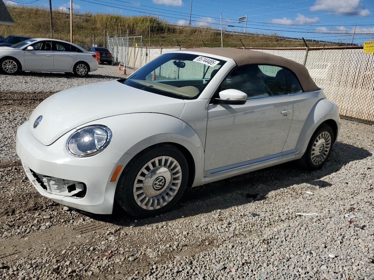 2015 VOLKSWAGEN Beetle