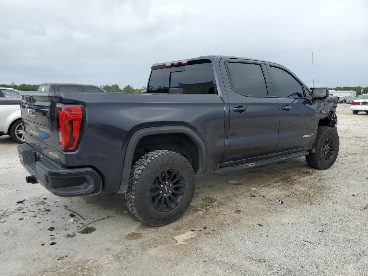 2023 GMC Sierra