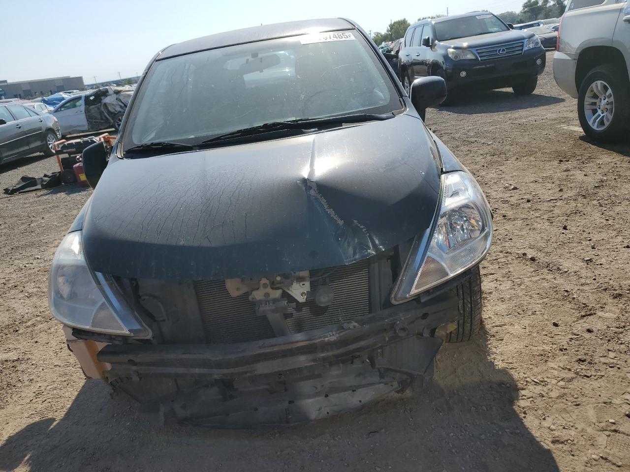 2011 NISSAN VERSA