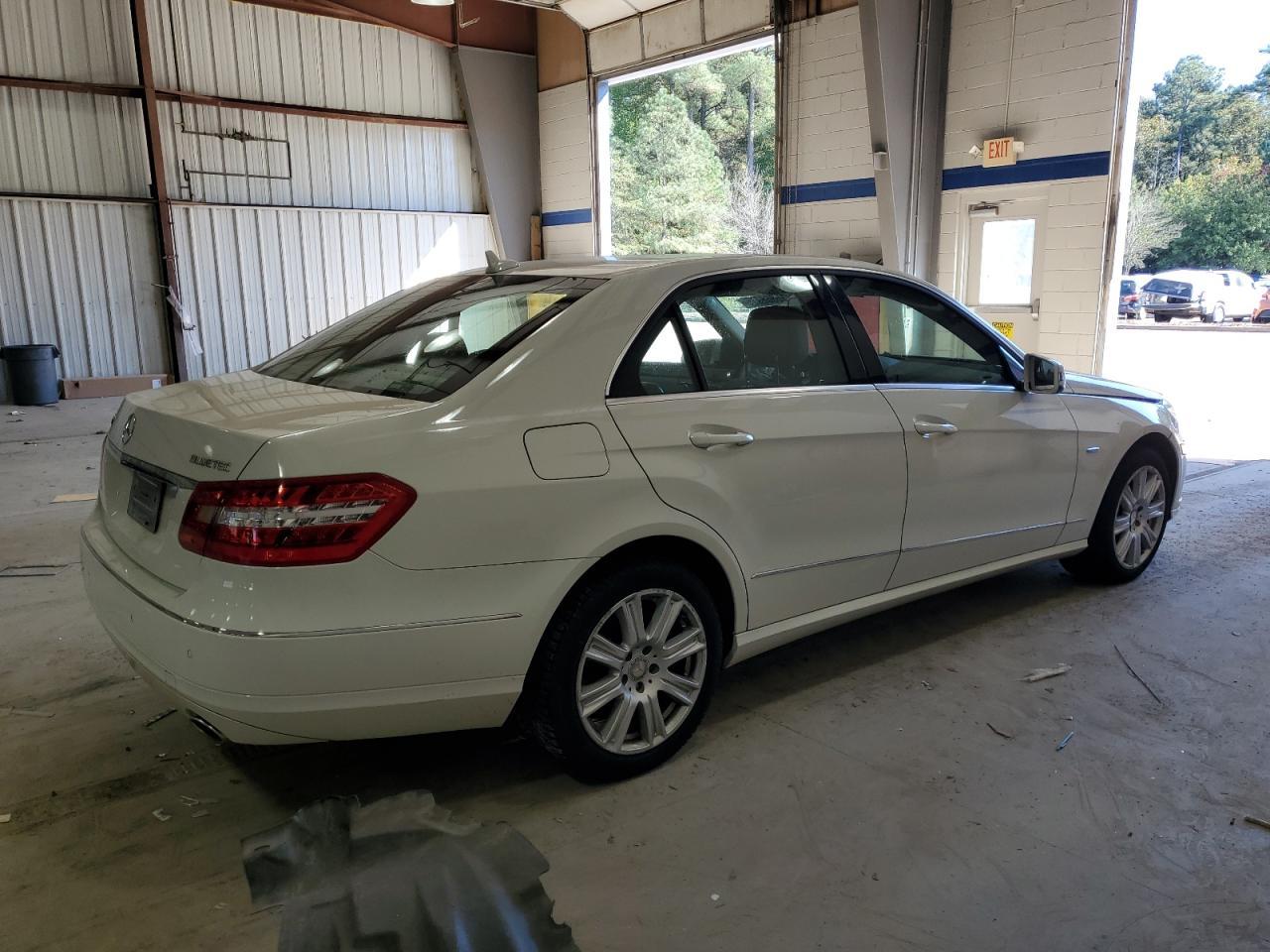2012 MERCEDES-BENZ E-Class
