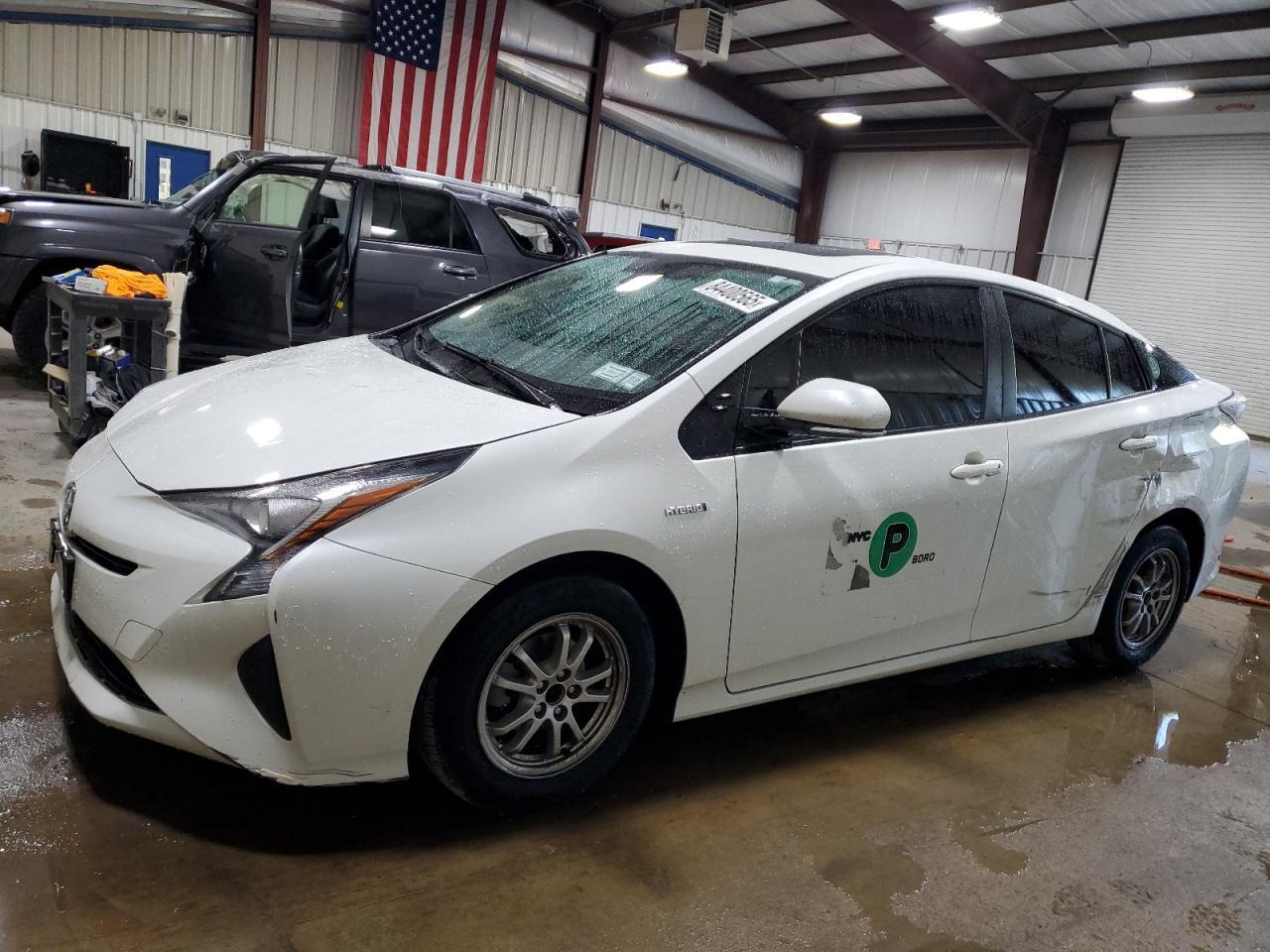 2016 TOYOTA PRIUS