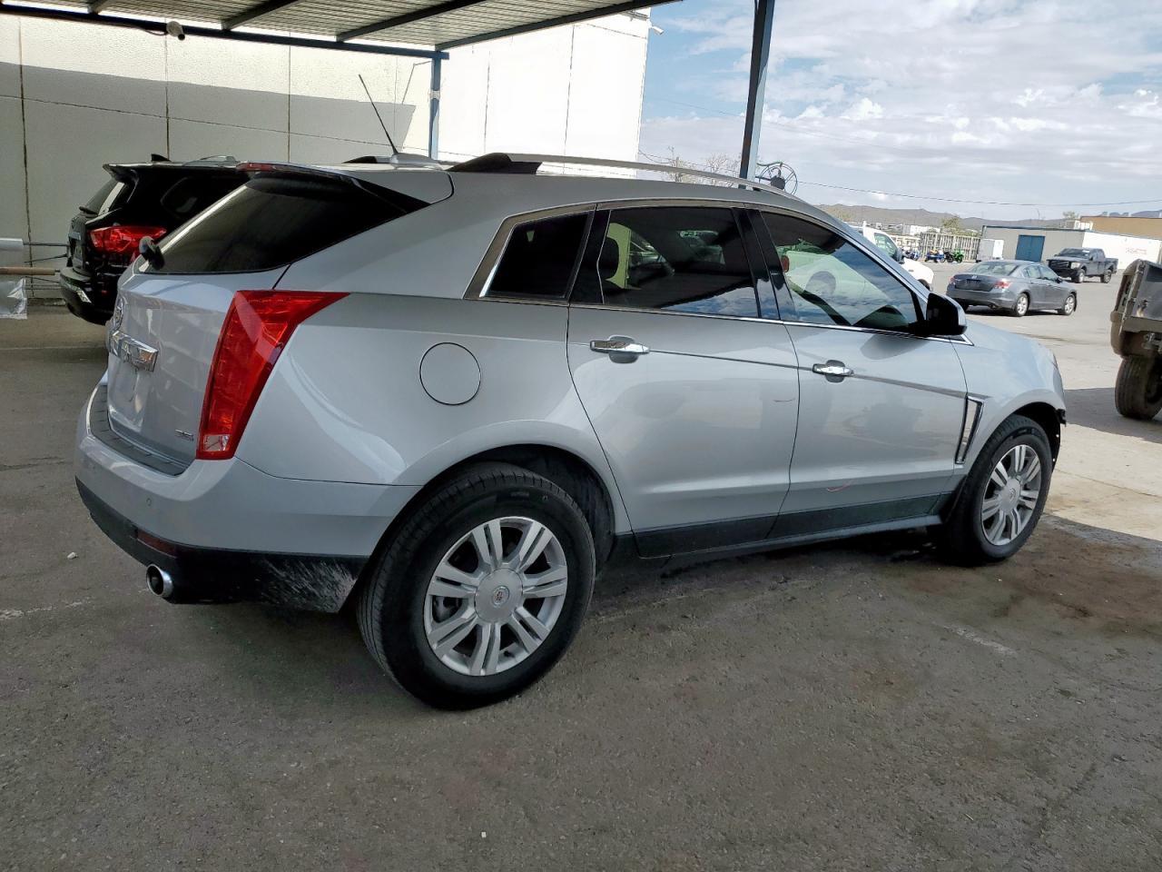 2016 CADILLAC SRX