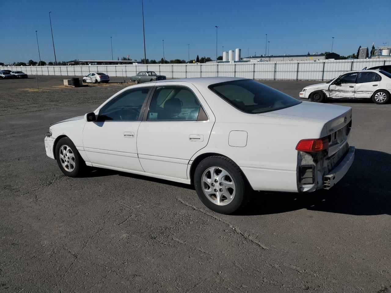 2000 TOYOTA CAMRY
