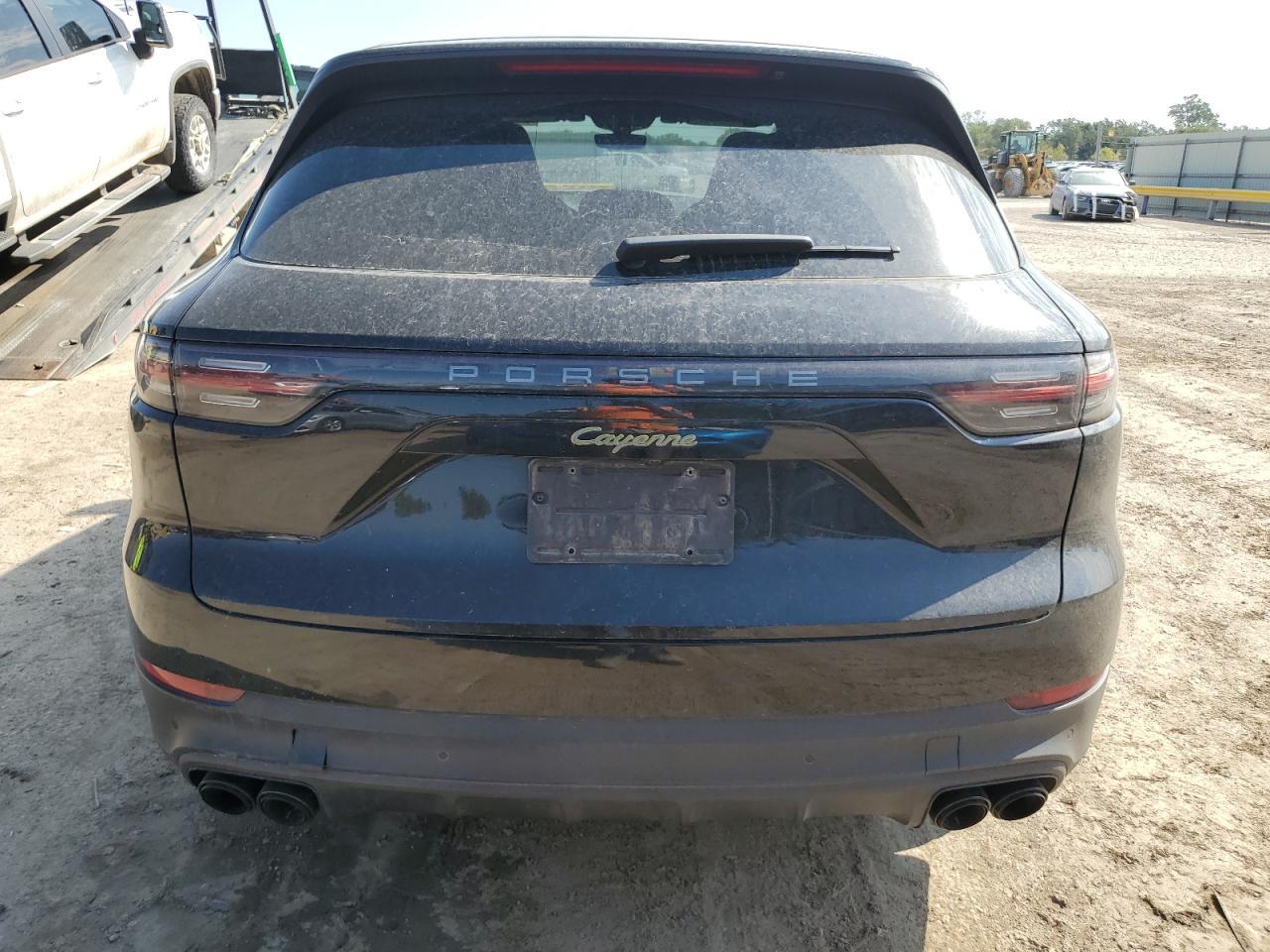 2023 PORSCHE CAYENNE