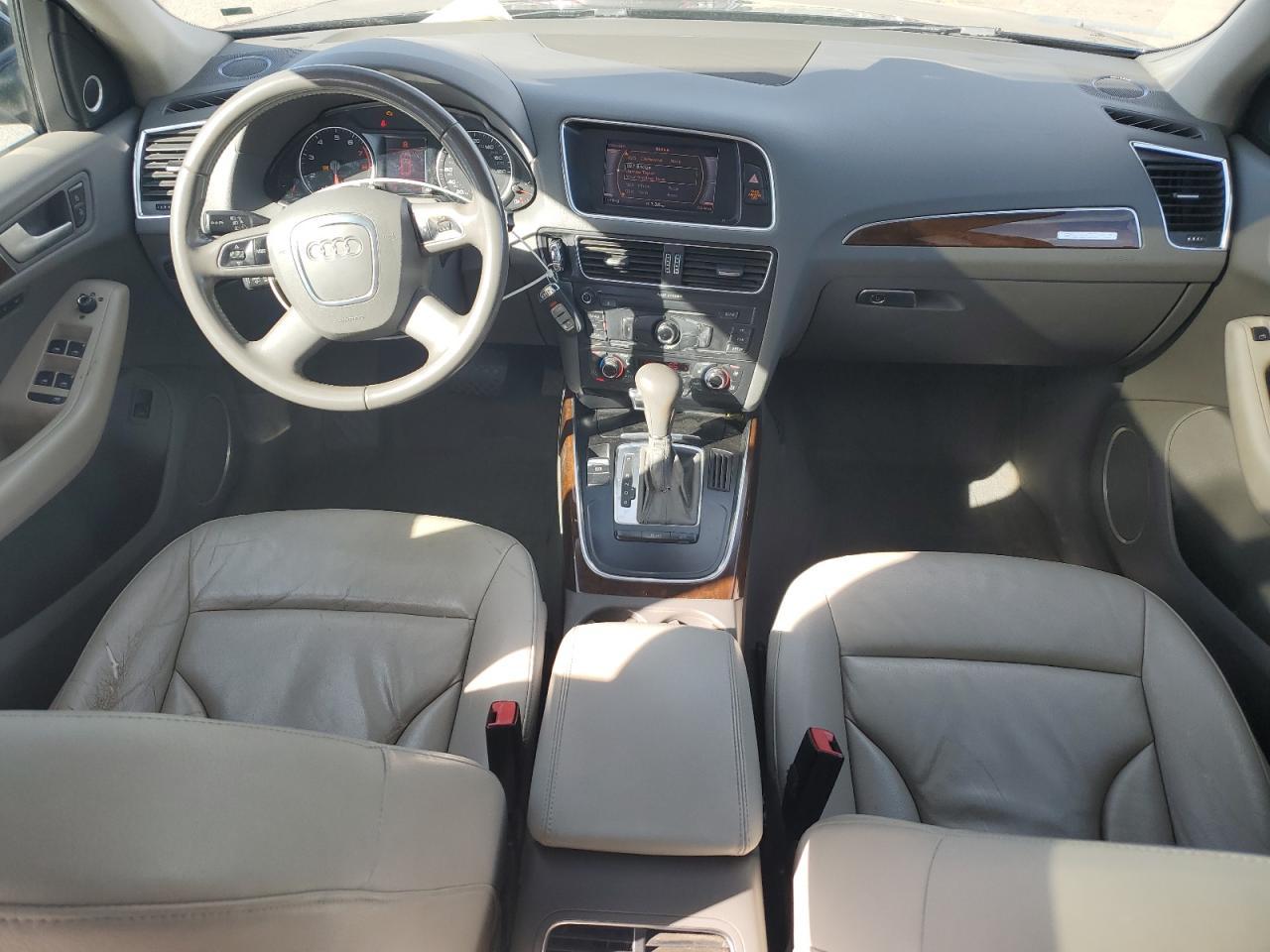 2011 AUDI Q5