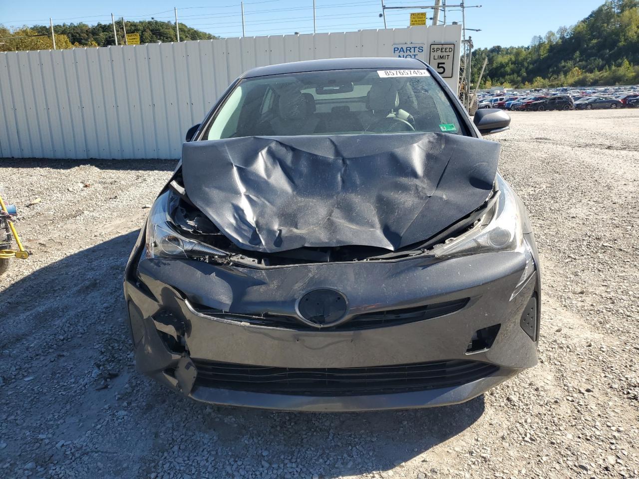 2016 TOYOTA PRIUS