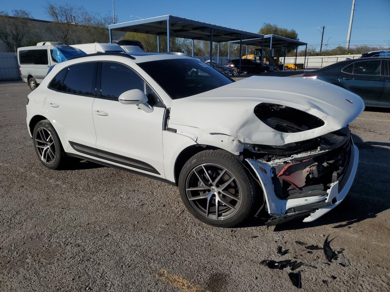 2023 PORSCHE Macan
