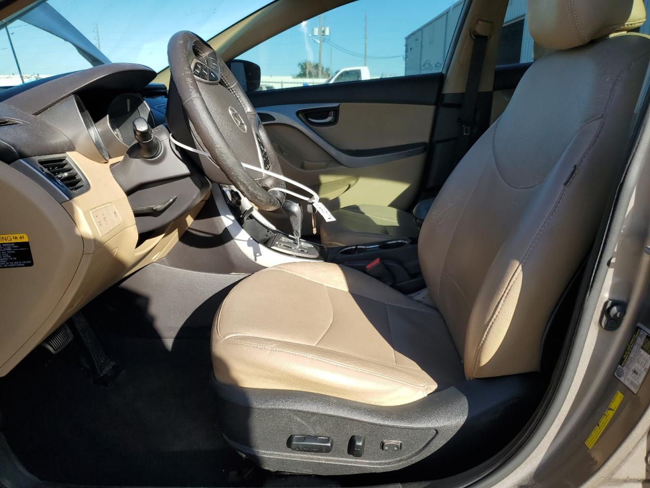 2013 HYUNDAI ELANTRA