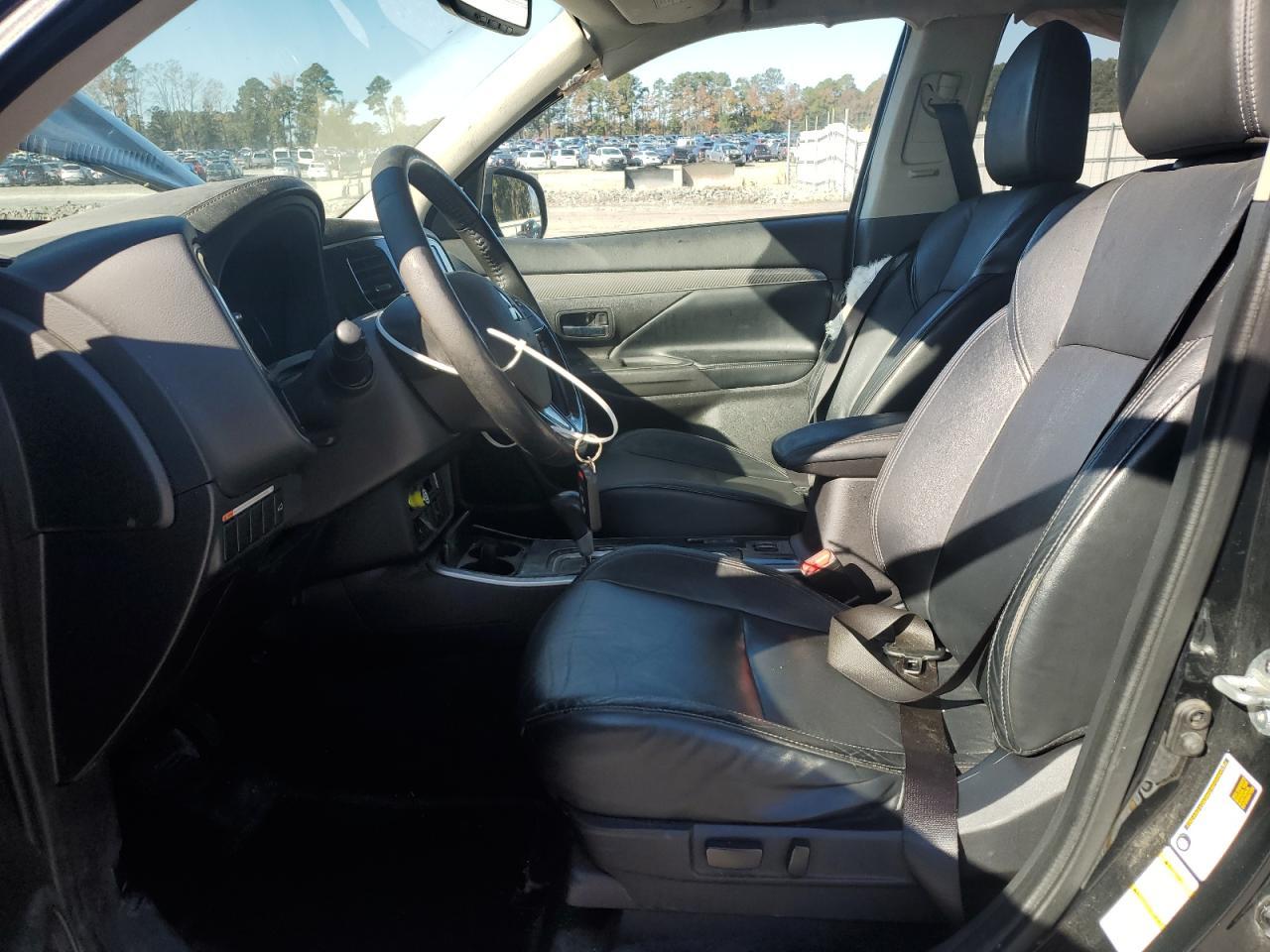 2019 MITSUBISHI outlander