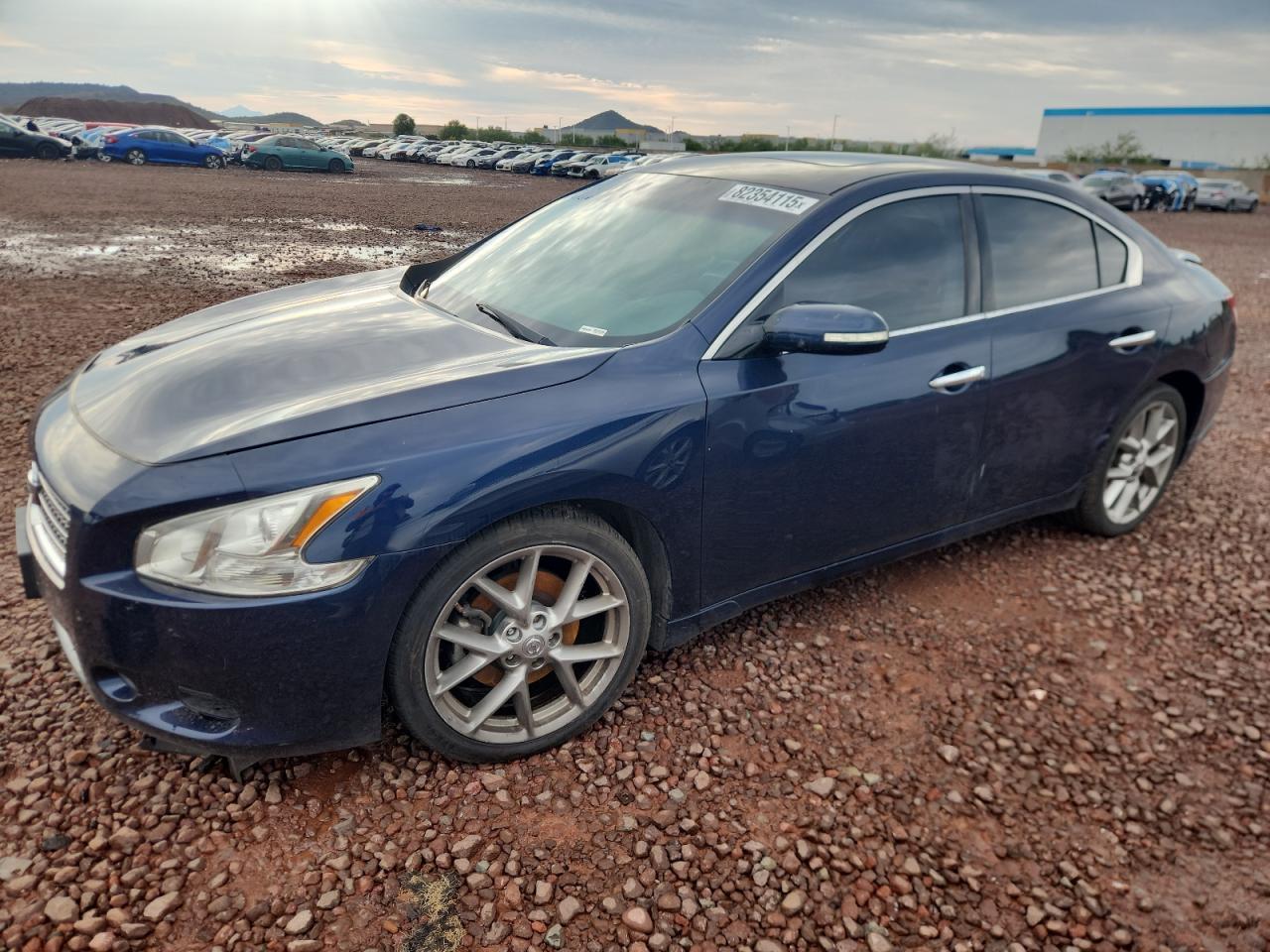2010 NISSAN Maxima
