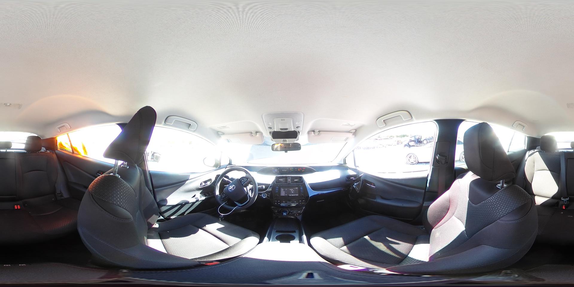 2019 TOYOTA PRIUS