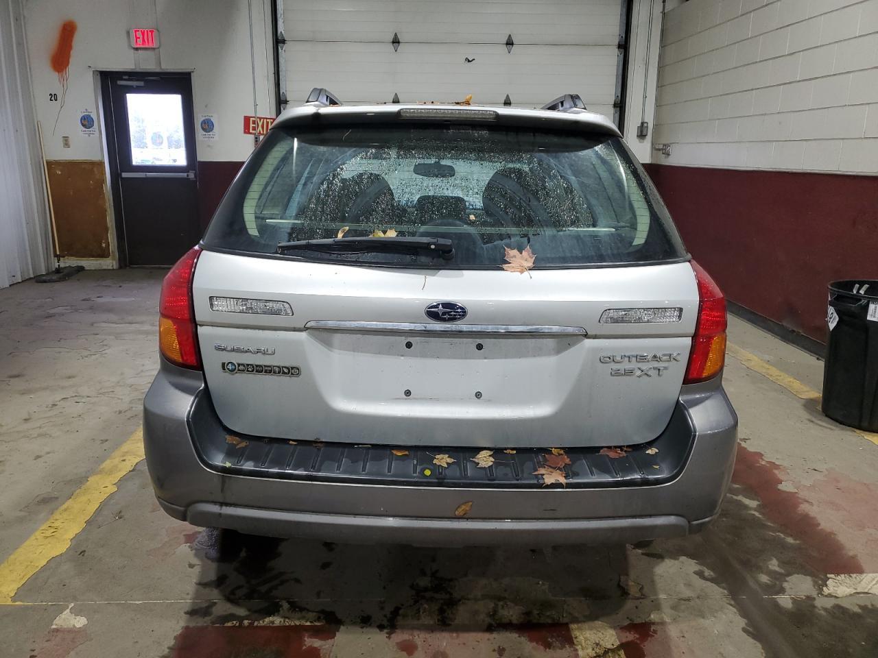 2005 SUBARU Legacy