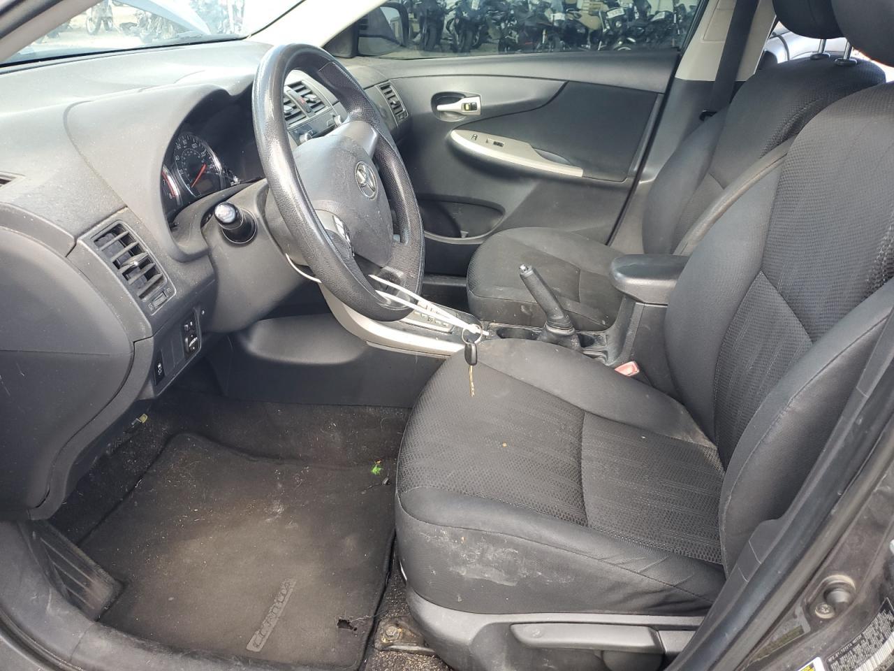 2011 TOYOTA COROLLA