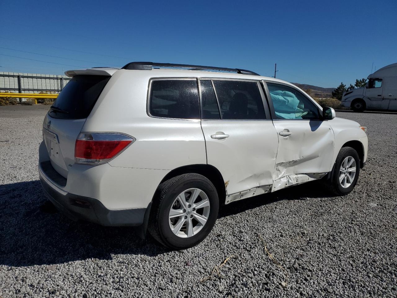 2013 TOYOTA HIGHLANDER
