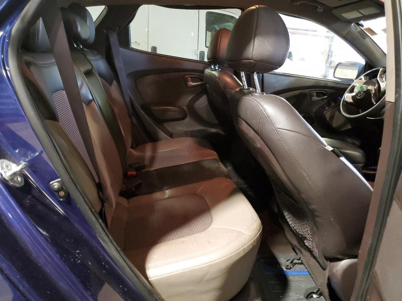 2011 HYUNDAI TUCSON