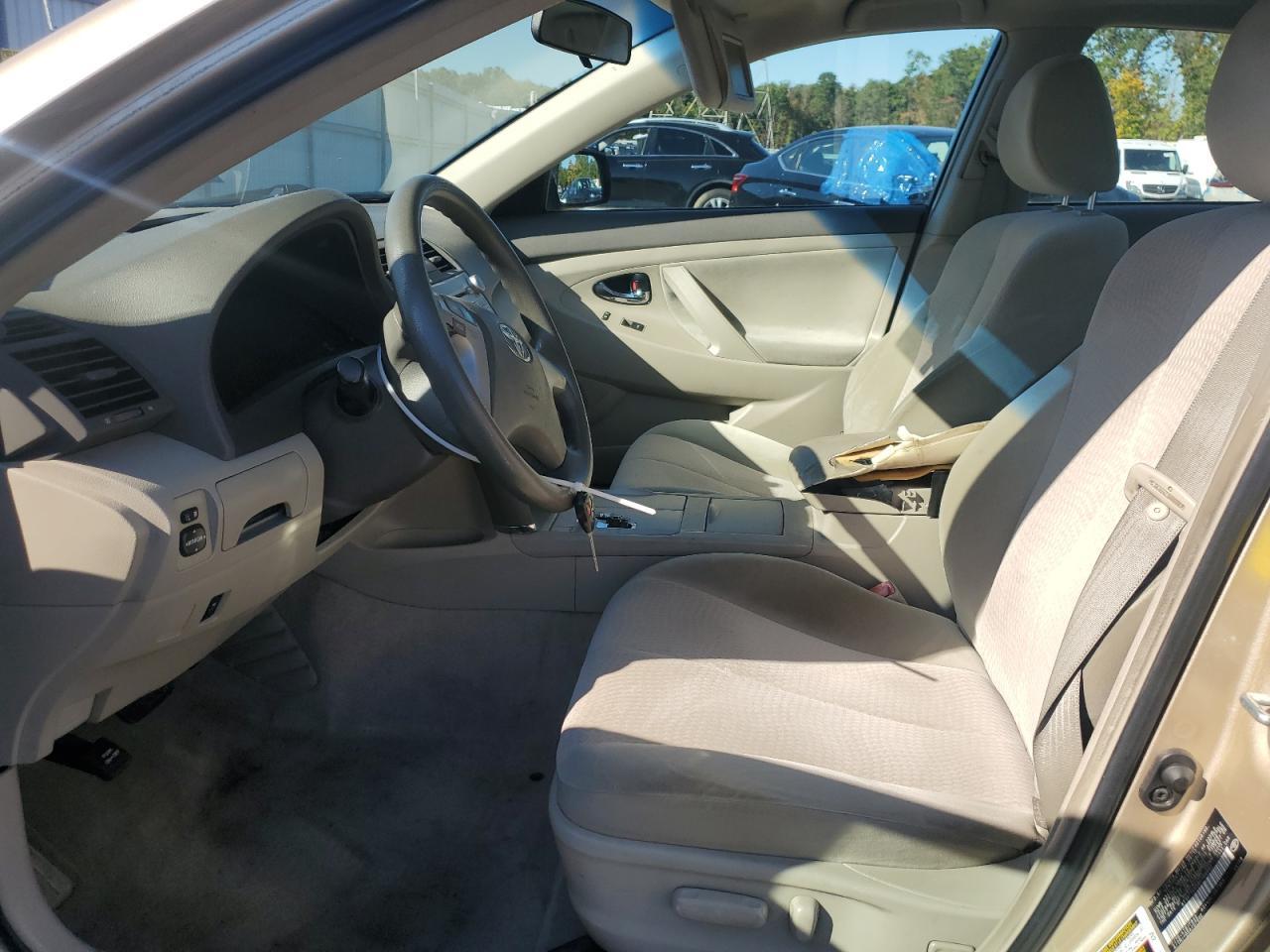 2011 TOYOTA CAMRY