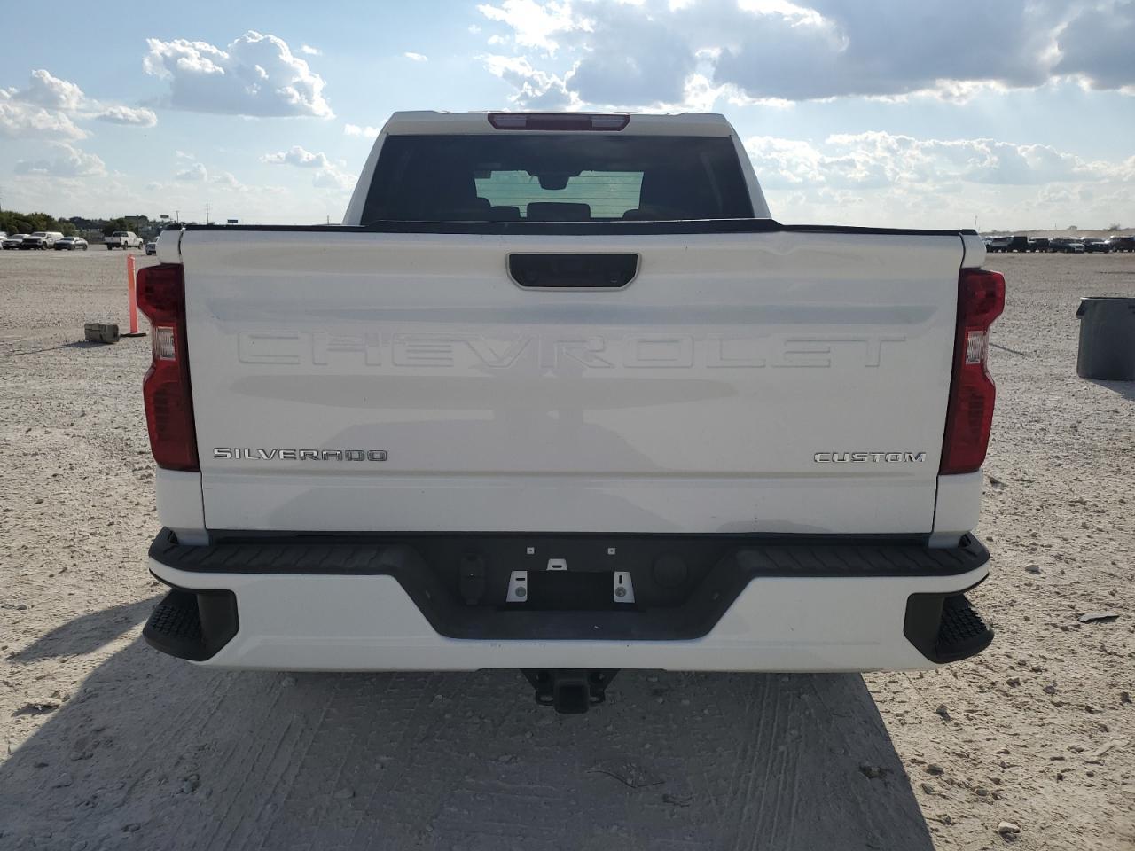 2025 CHEVROLET Silverado