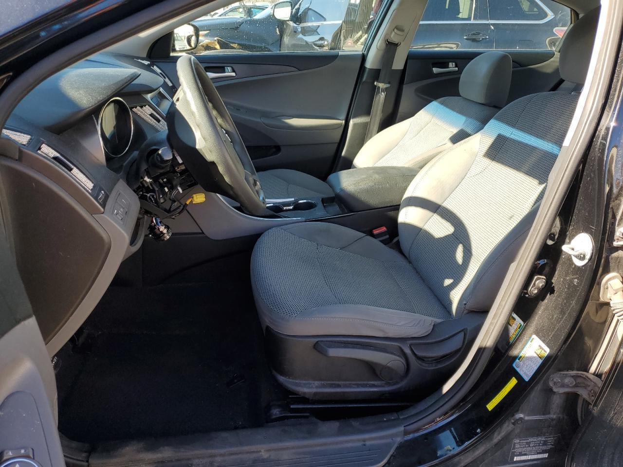 2011 HYUNDAI SONATA