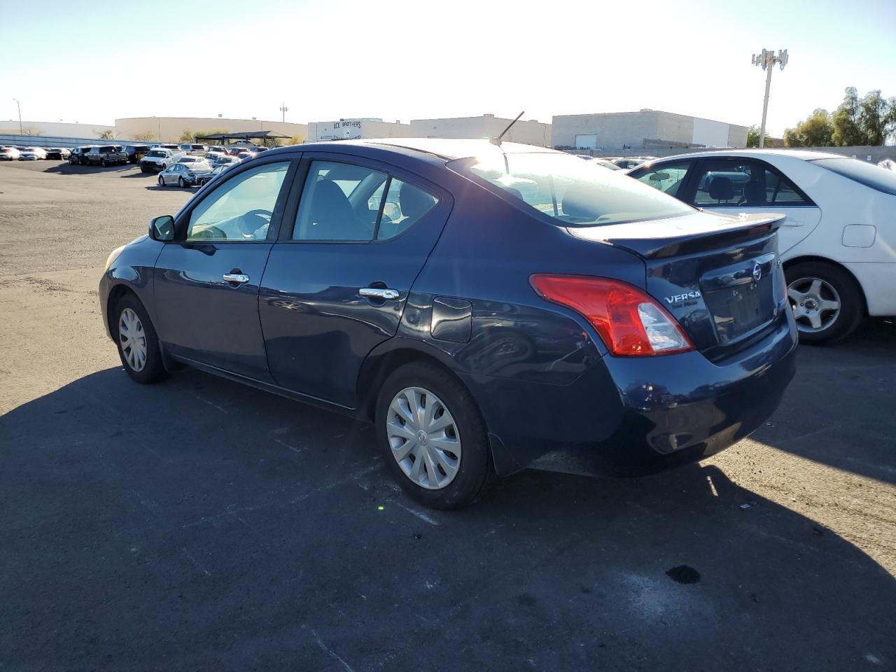 2013 NISSAN VERSA