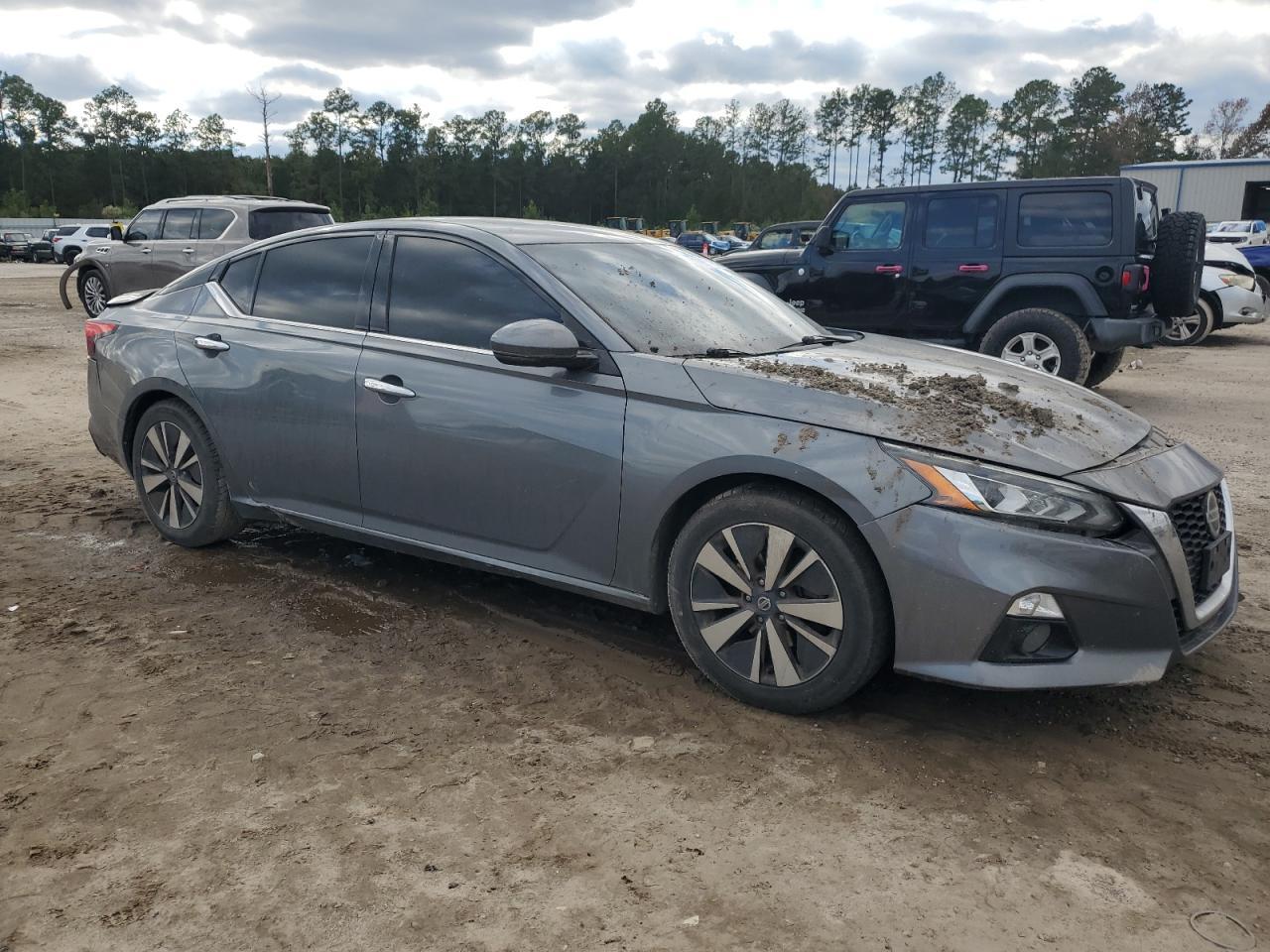 2020 NISSAN ALTIMA