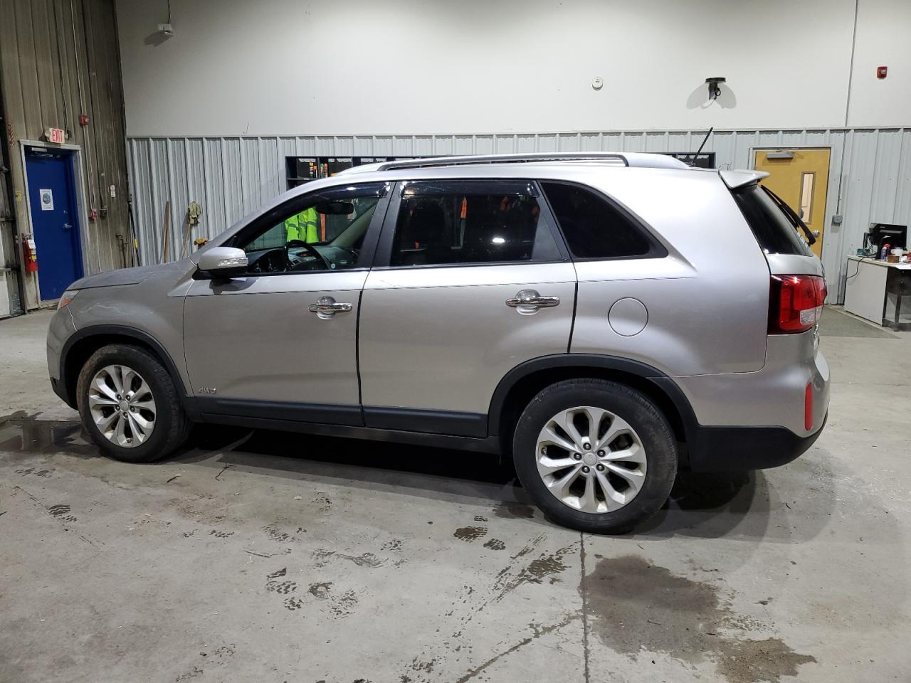 2014 KIA SORENTO