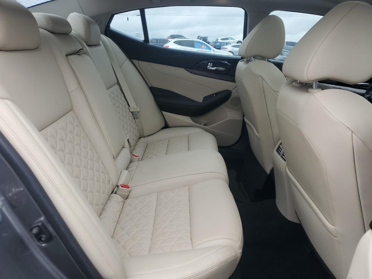 2016 NISSAN Maxima