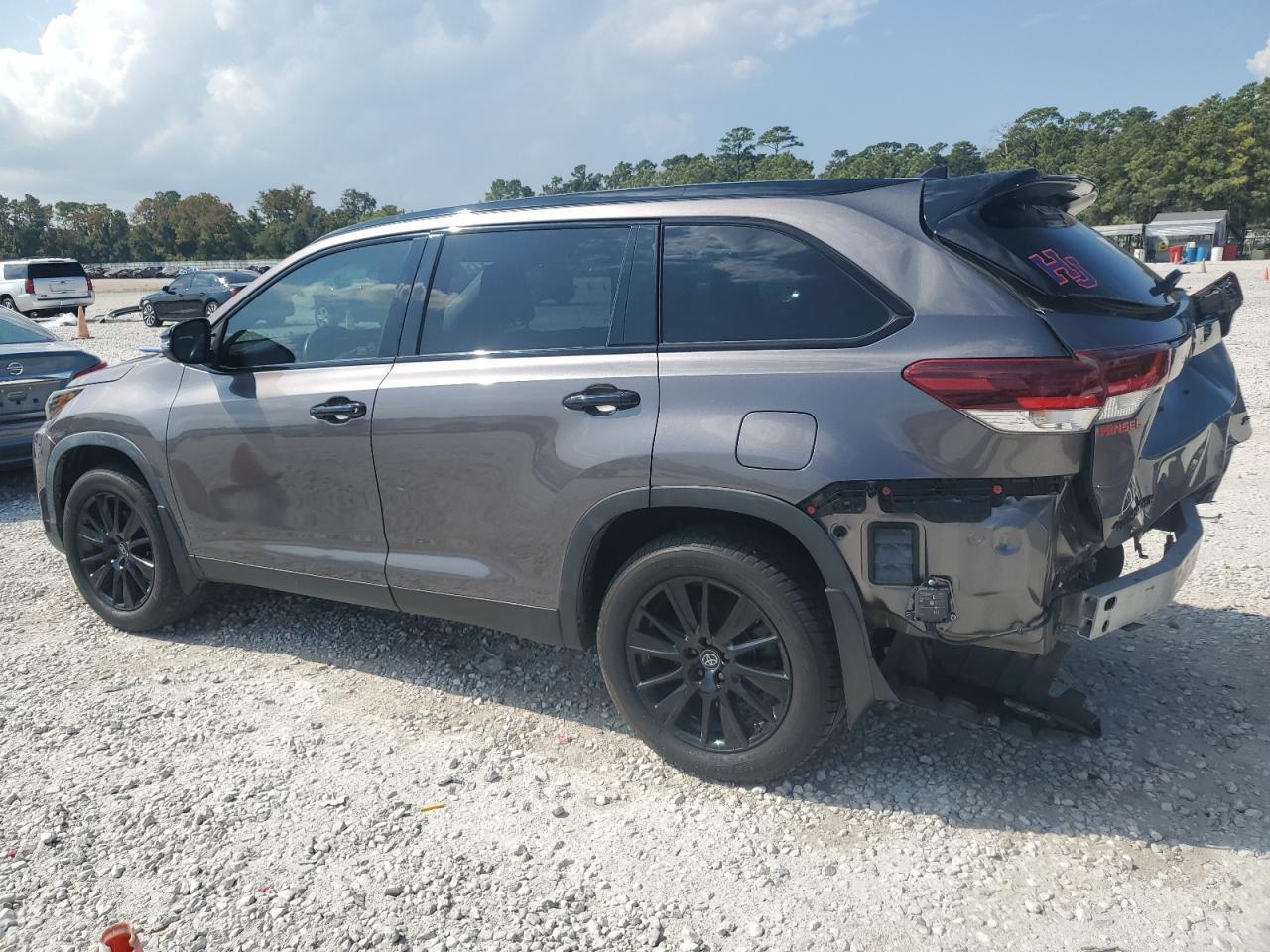 2019 TOYOTA HIGHLANDER