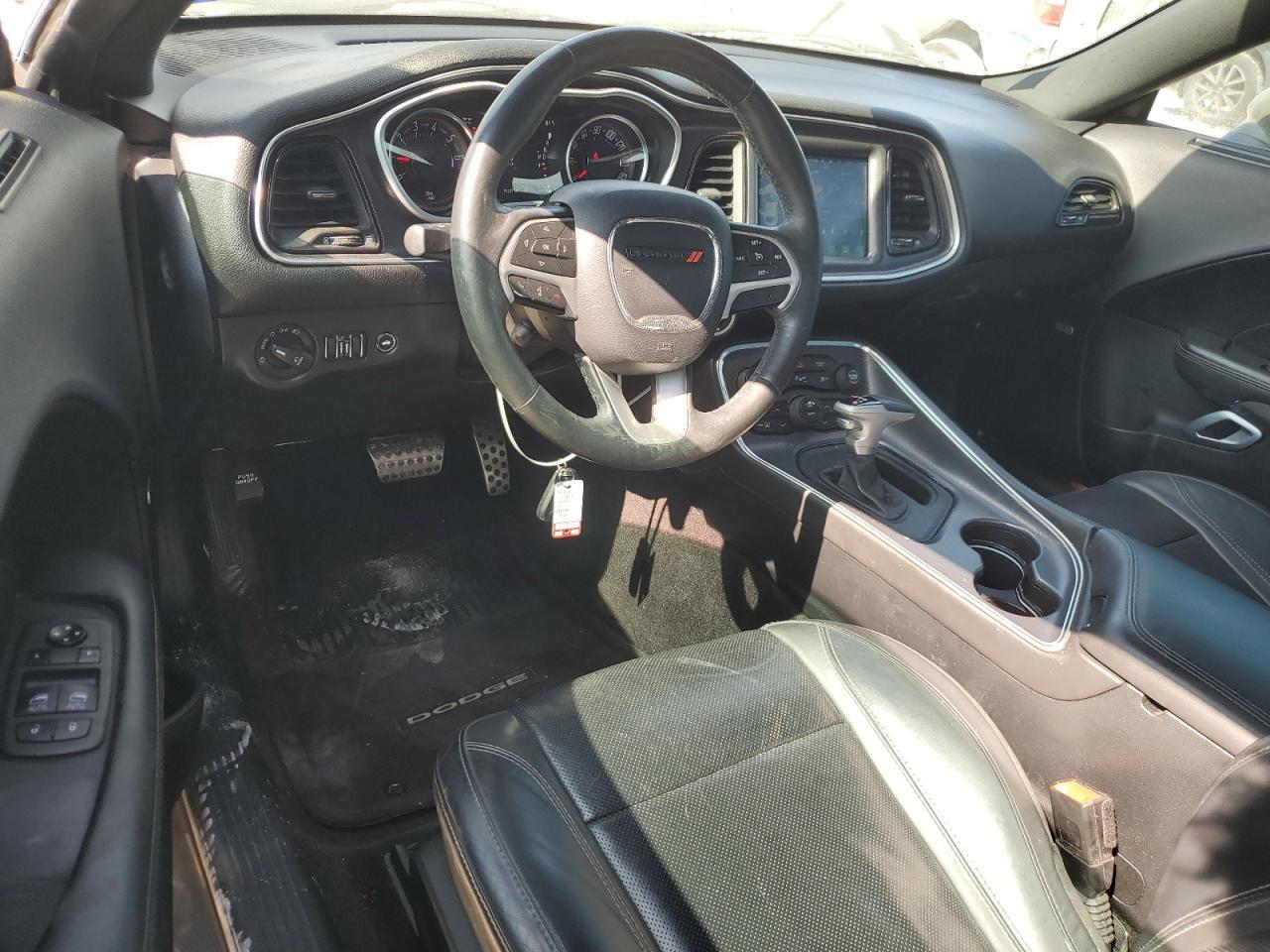 2017 DODGE Challenger