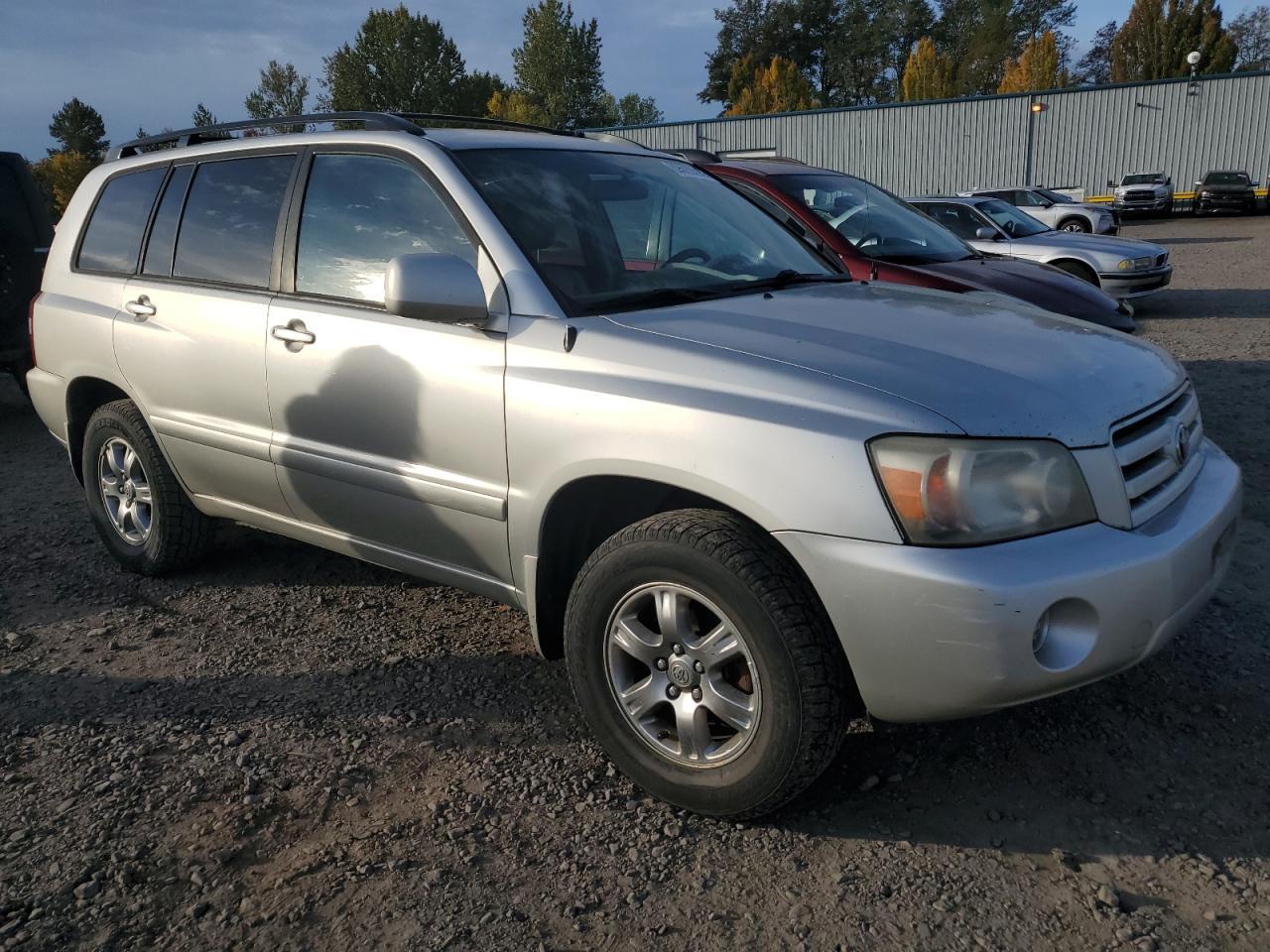 2005 TOYOTA HIGHLANDER