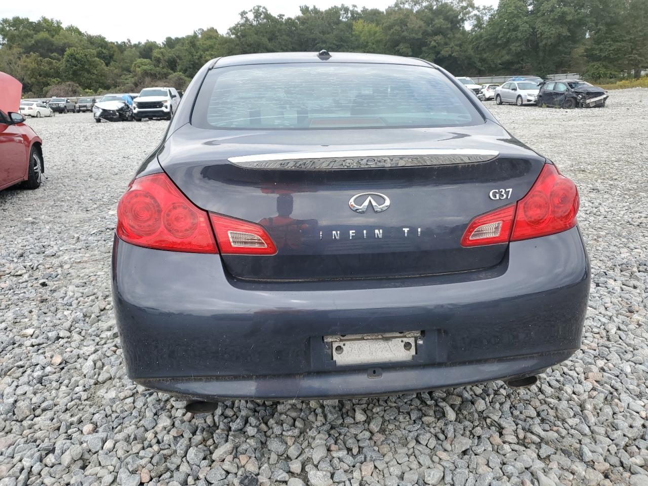 2010 INFINITI G37