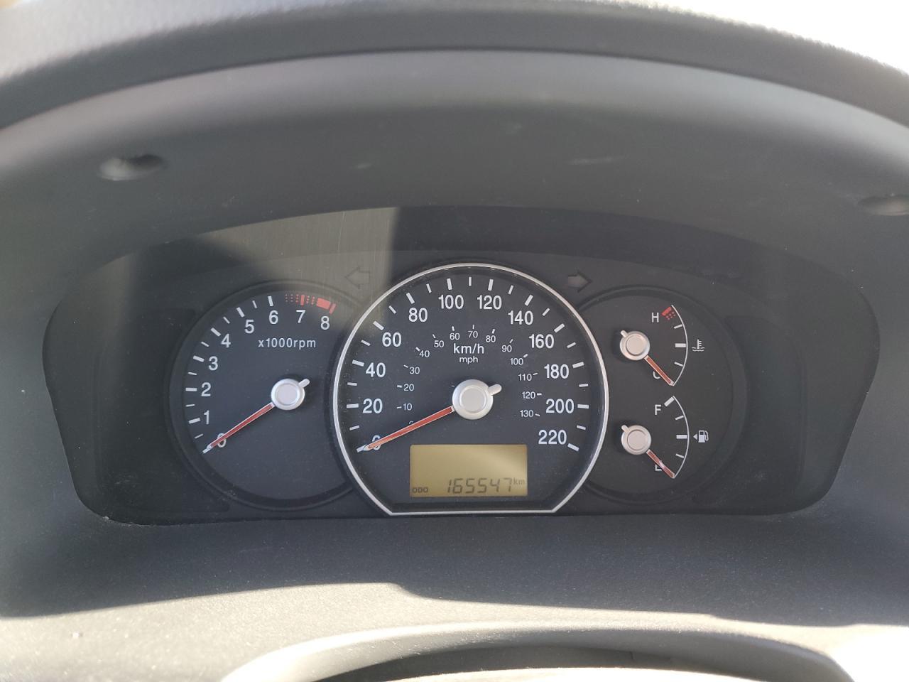 2008 KIA RONDO