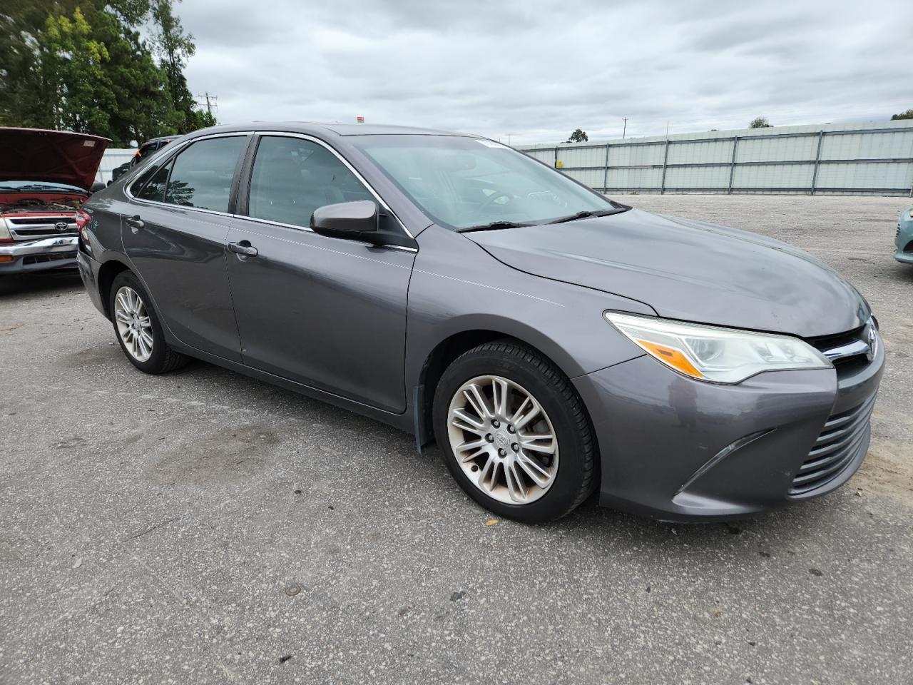 2016 TOYOTA CAMRY