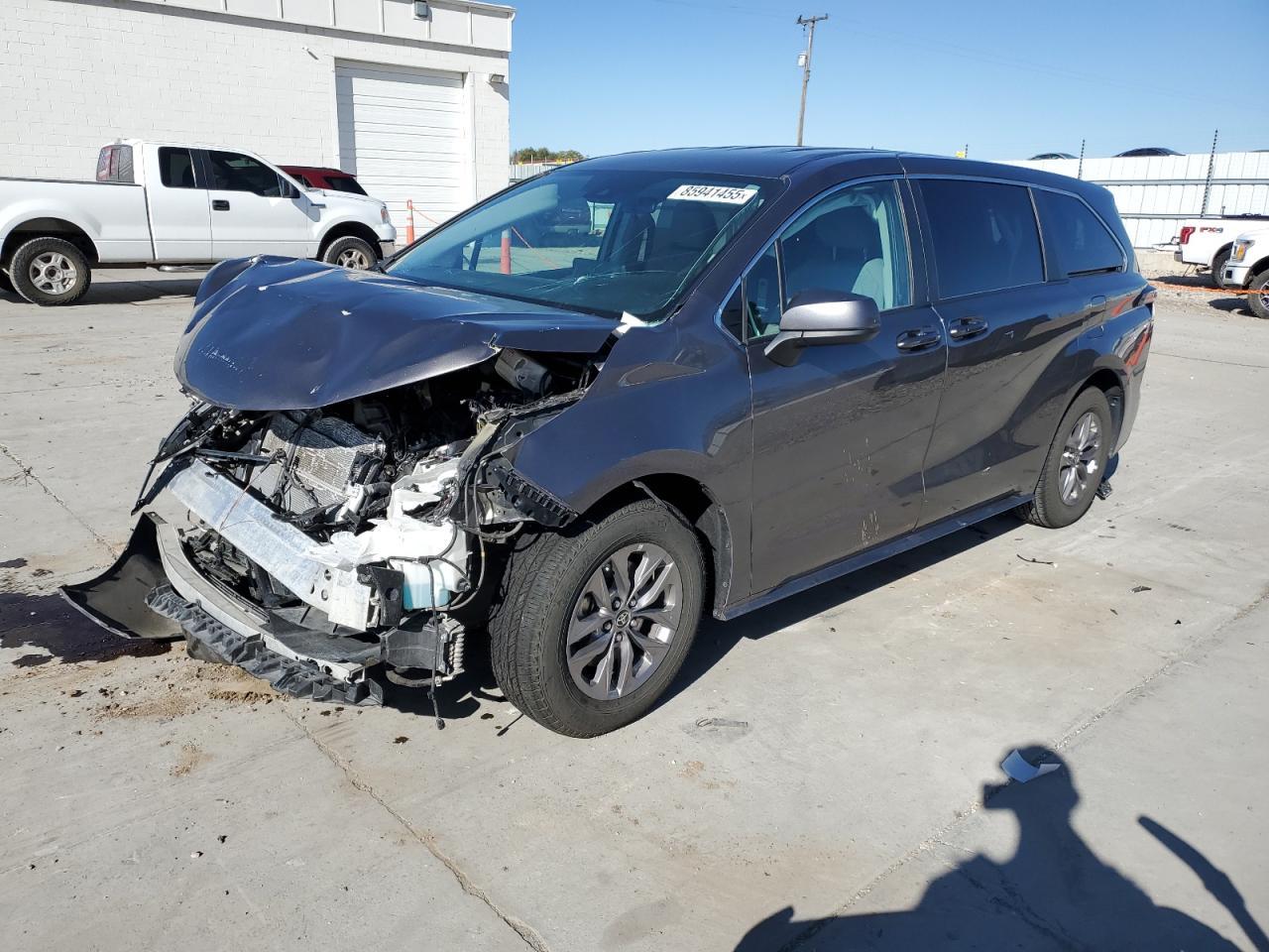 2023 TOYOTA SIENNA