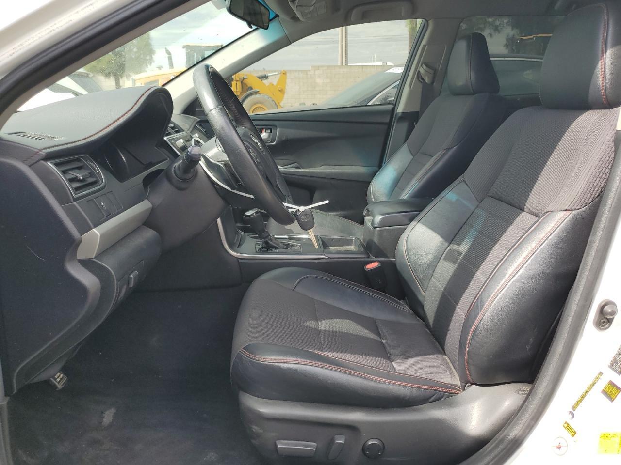 2016 TOYOTA CAMRY