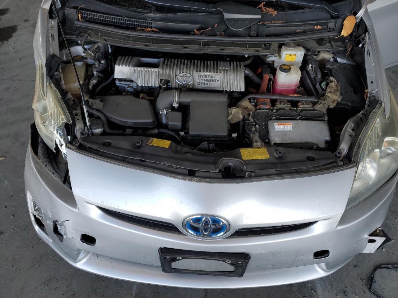 2011 TOYOTA PRIUS