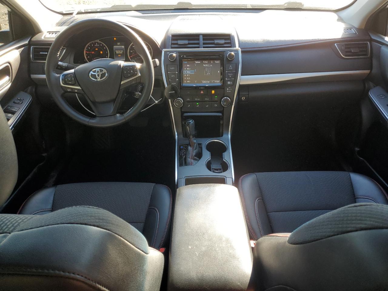 2017 TOYOTA CAMRY