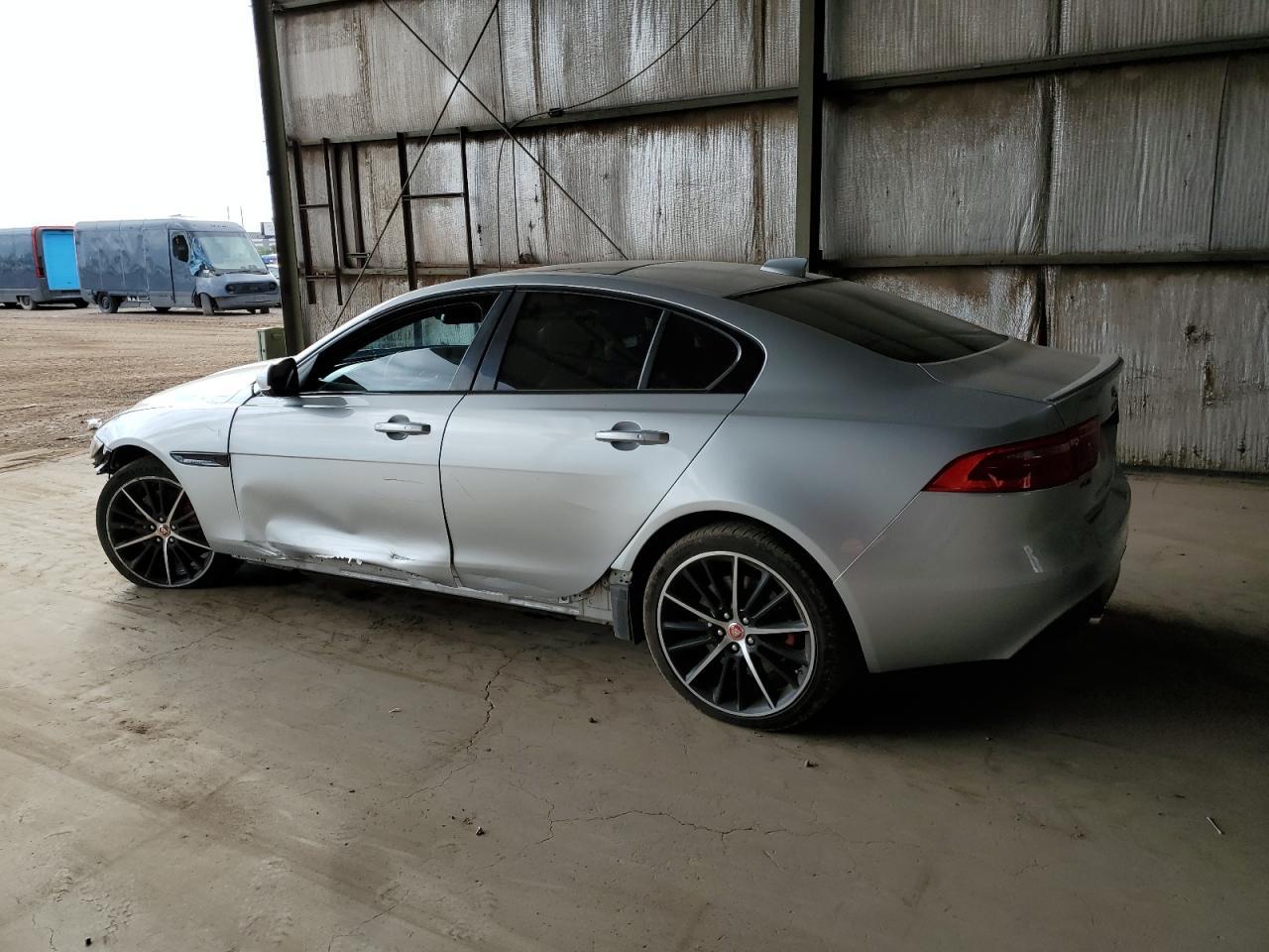 2018 JAGUAR XE