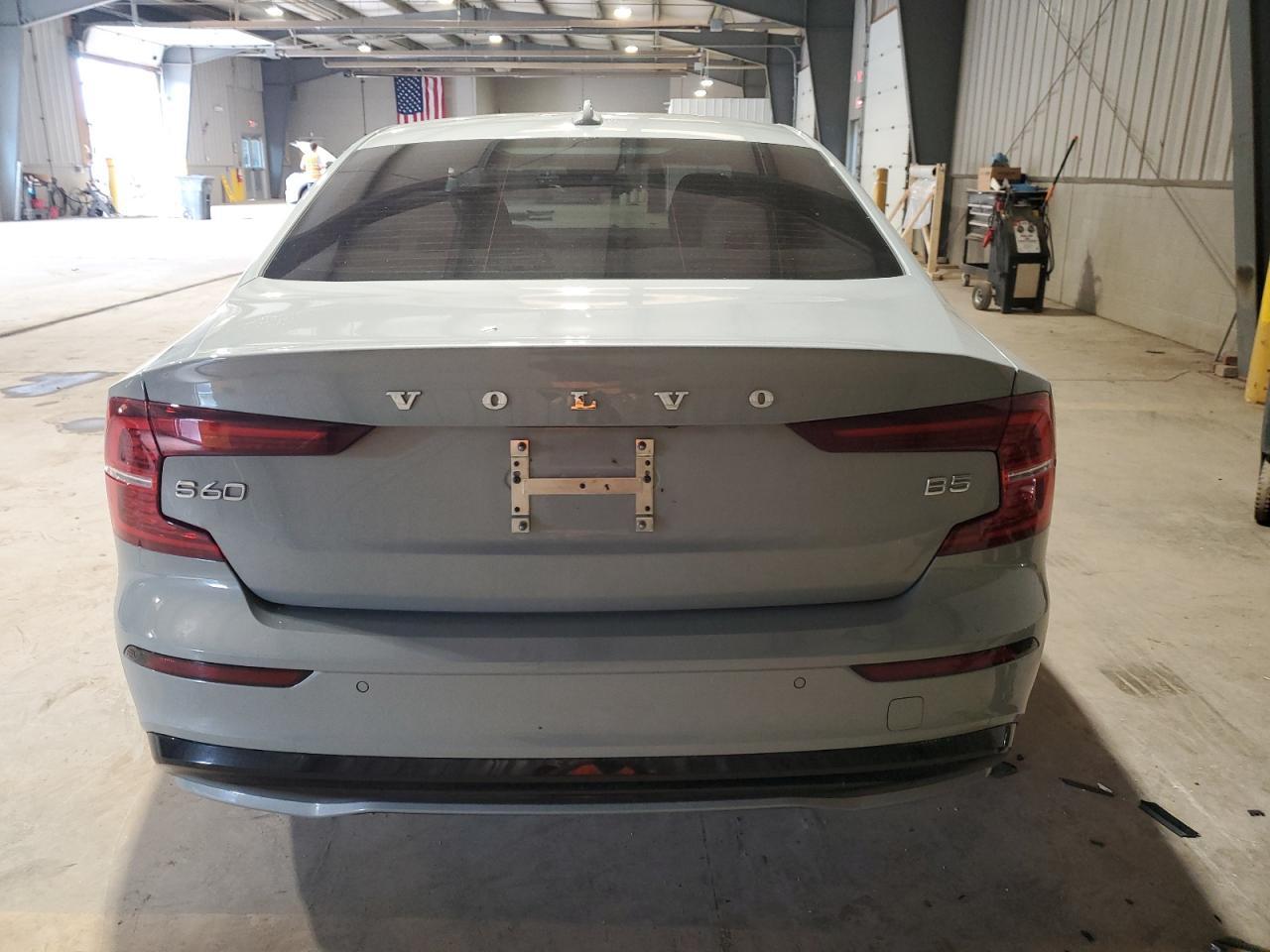2024 VOLVO S60