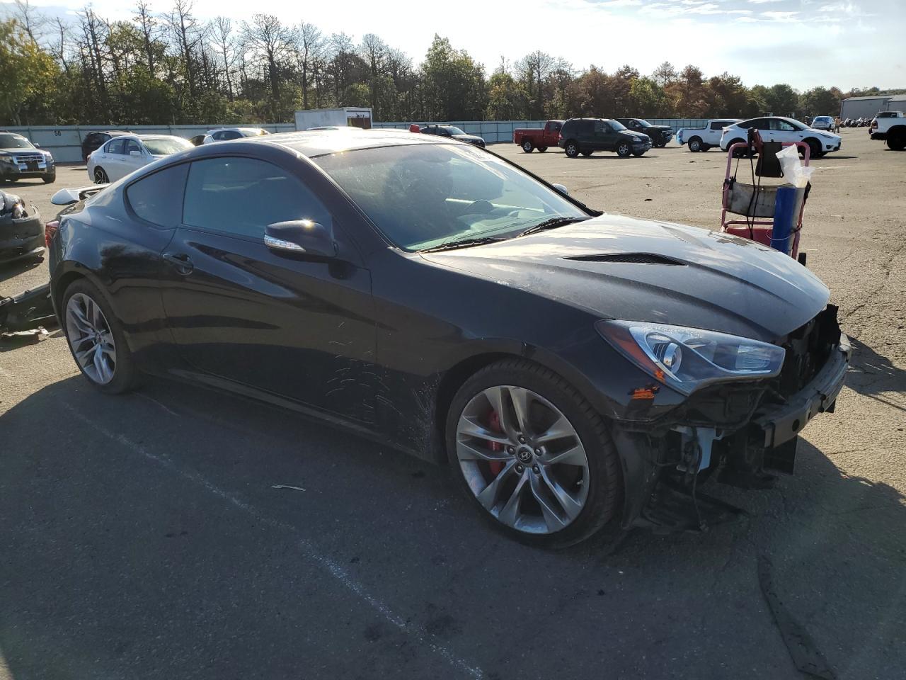 2016 HYUNDAI GENESIS