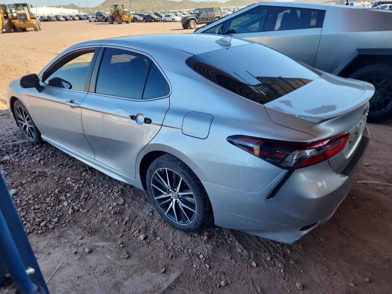 2022 TOYOTA CAMRY