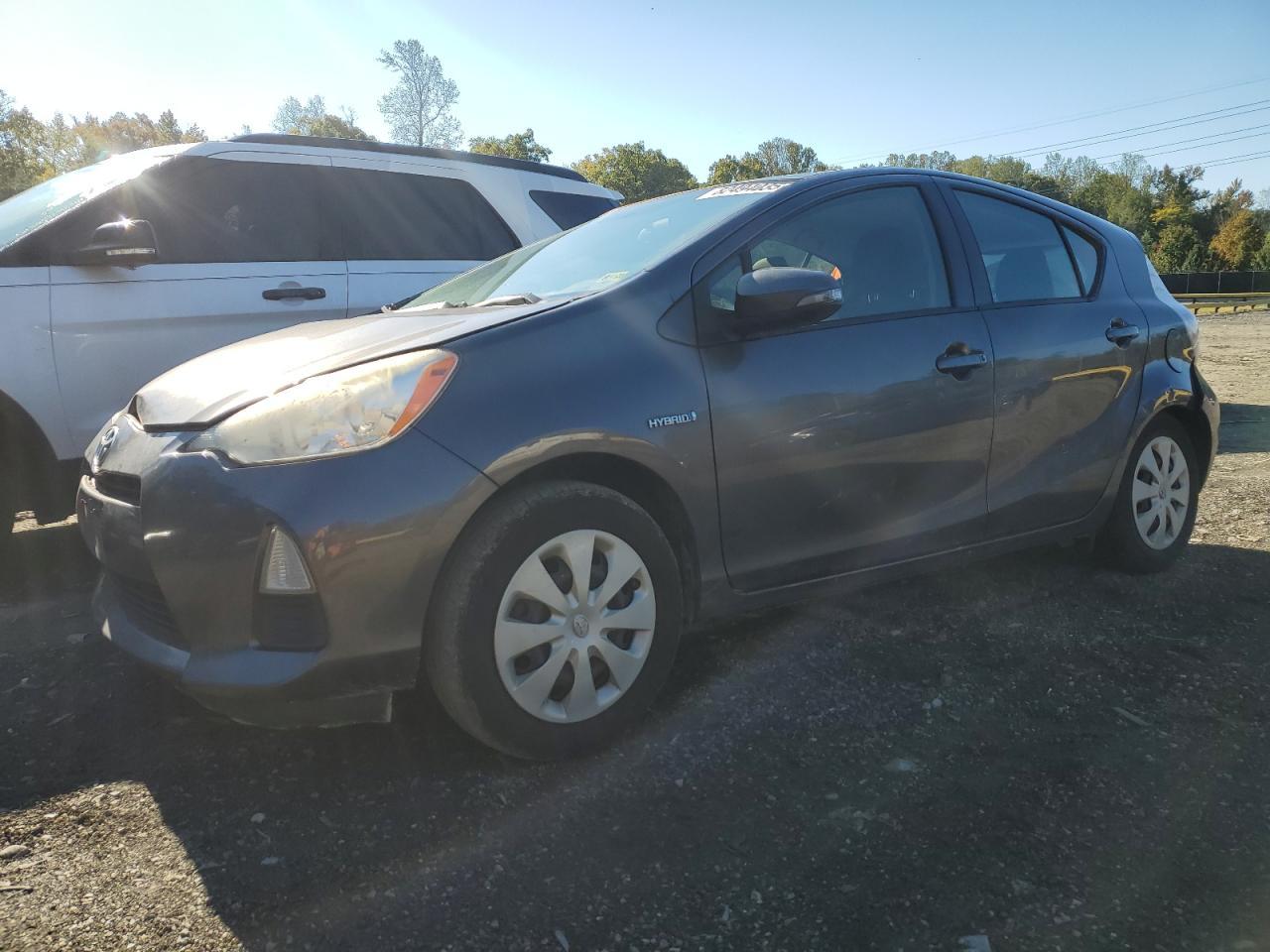 2012 TOYOTA Prius c