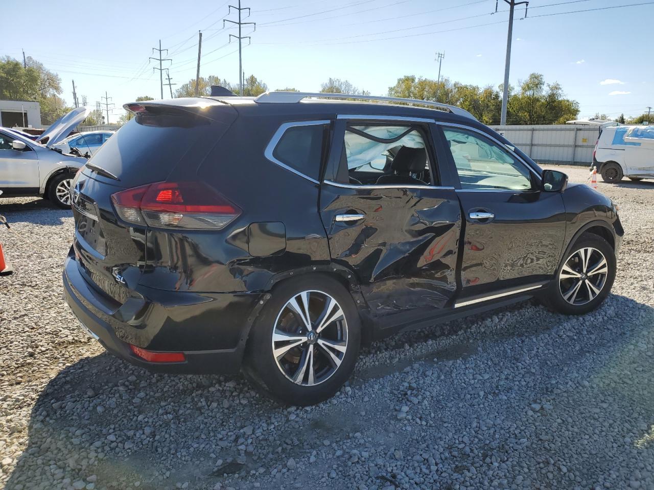 2018 NISSAN ROGUE