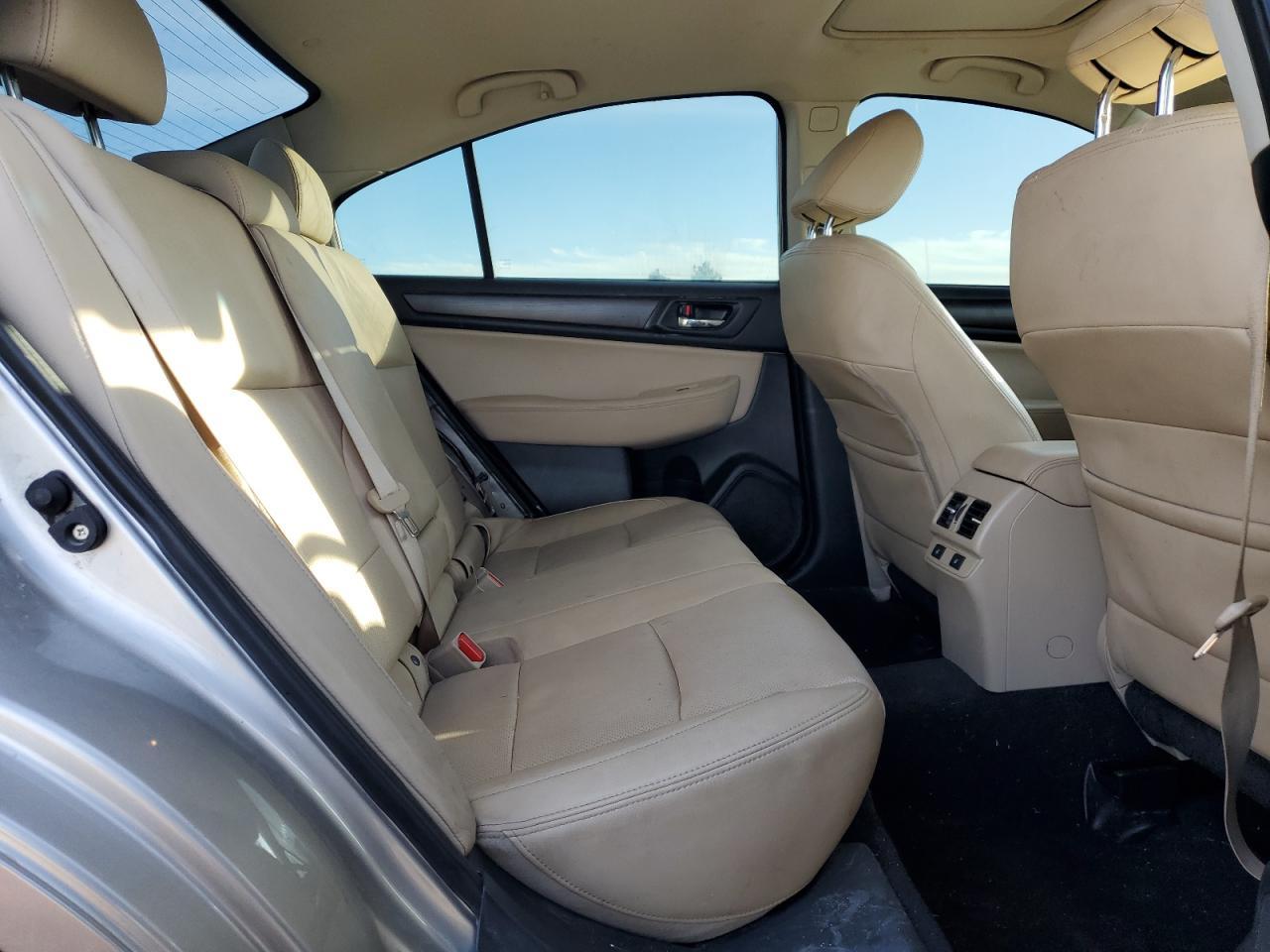 2015 SUBARU Legacy