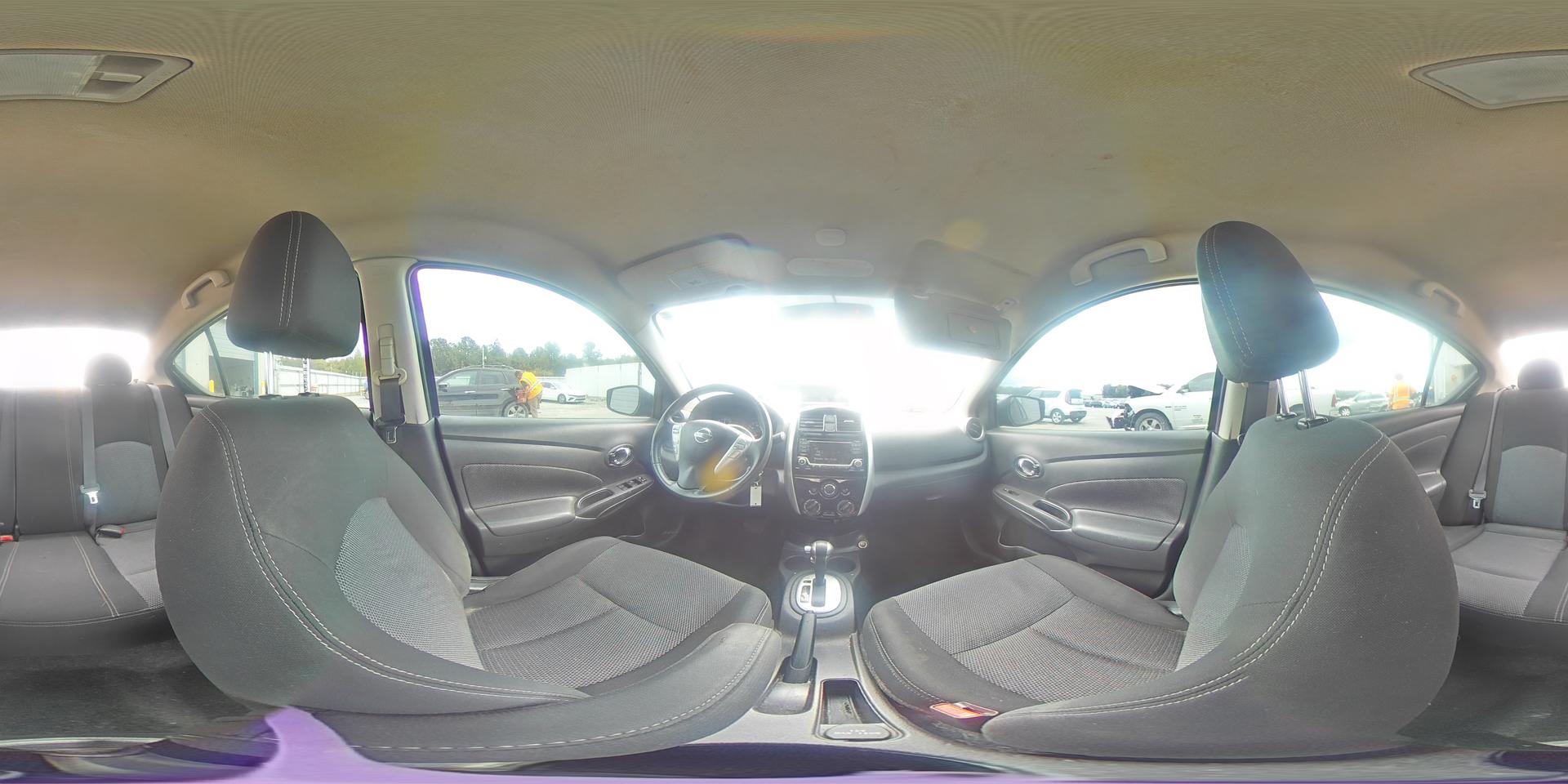 2017 NISSAN VERSA