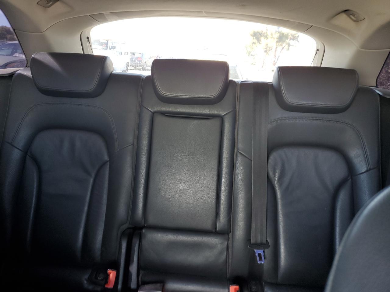 2009 AUDI Q5